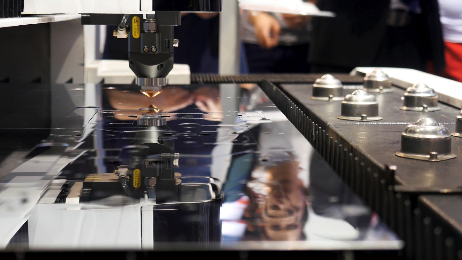 เครื่องจักร CNC